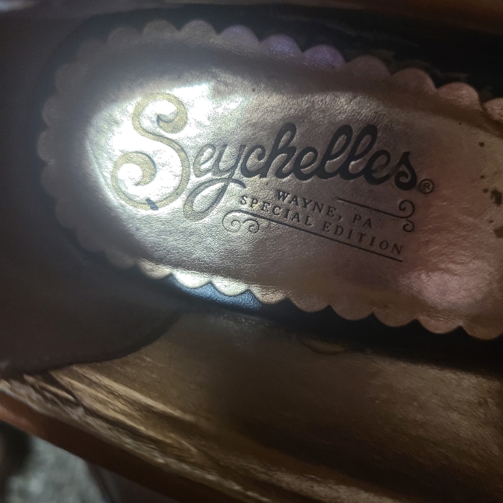 Seychelles leather shoes..special edition..Wayne, P.A - Picture 3 of 5
